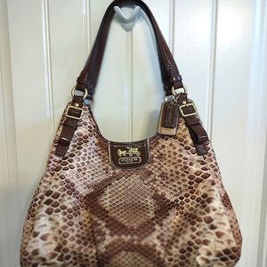 COACH Madison satchel 👍